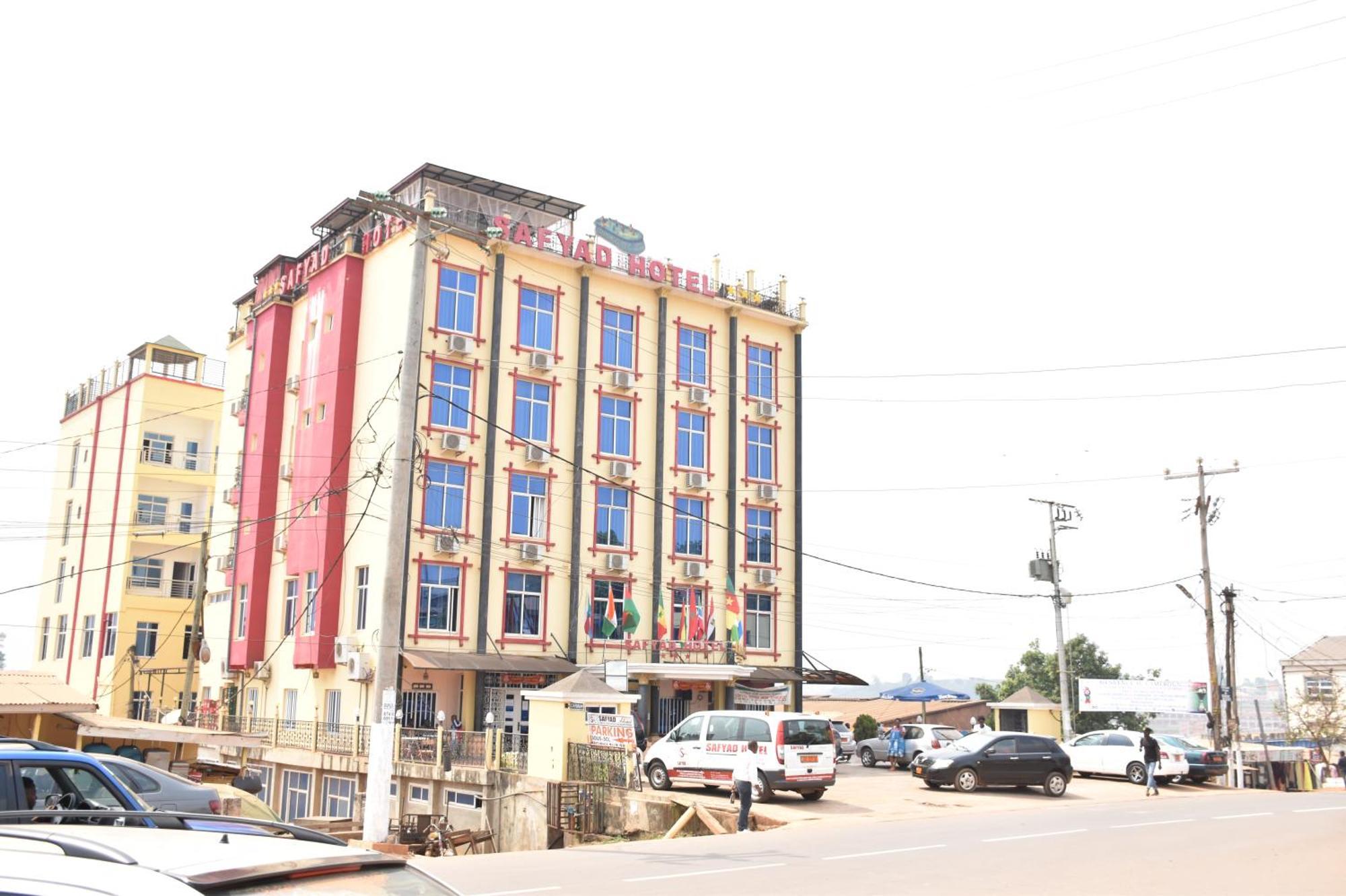 Safyad Hotel Yaoundé エクステリア 写真