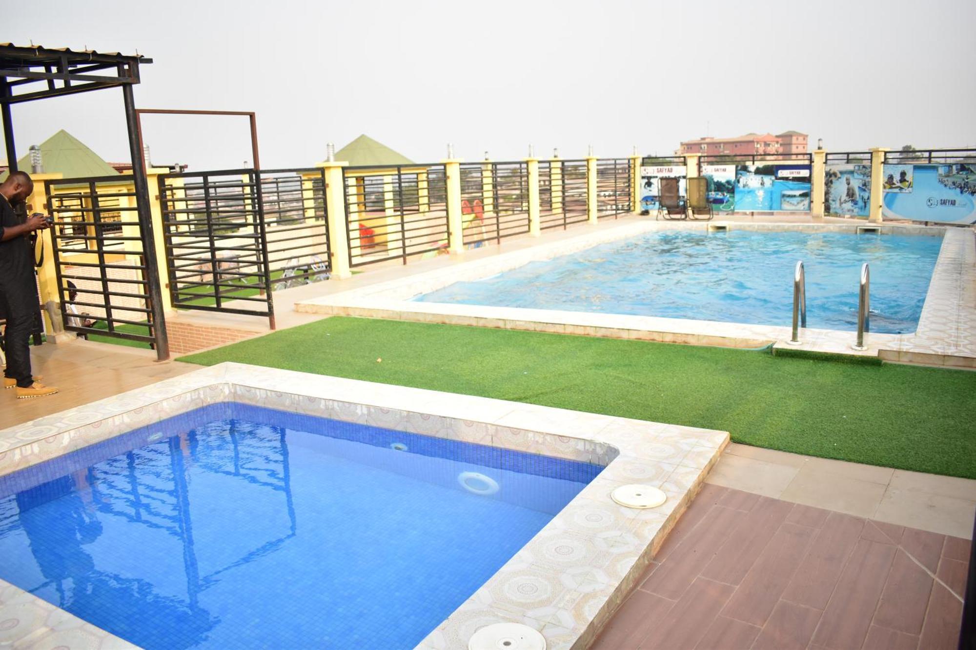 Safyad Hotel Yaoundé エクステリア 写真