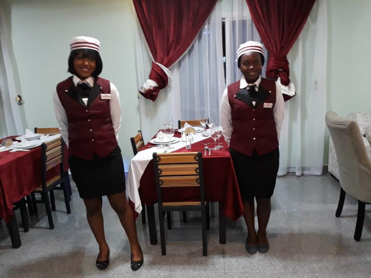 Safyad Hotel Yaoundé エクステリア 写真