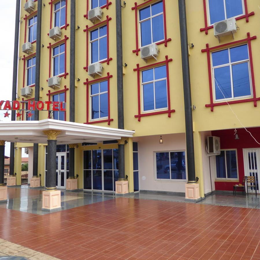 Safyad Hotel Yaoundé エクステリア 写真