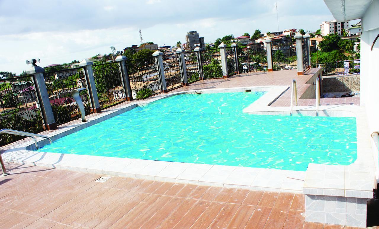 Safyad Hotel Yaoundé エクステリア 写真