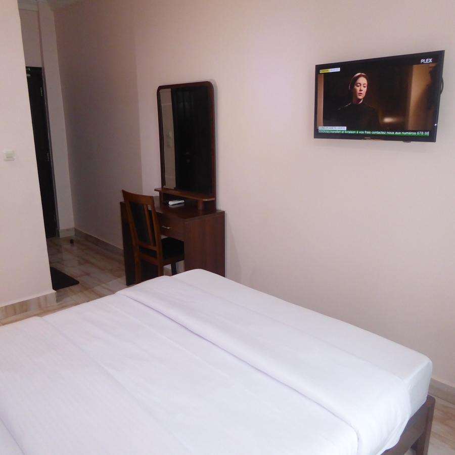 Safyad Hotel Yaoundé エクステリア 写真